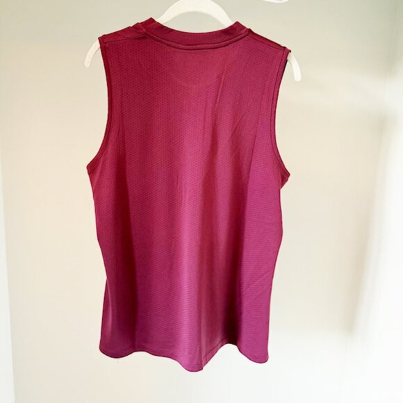 Nike Dry Fit Performance Sleeveless Golf Shirt, Burgundy, Size XL - Picture 2 of 4